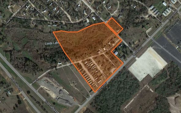 Riverside Estates Mobile Home Park: 6112 Leonard Rd, Bryan, TX 77807
